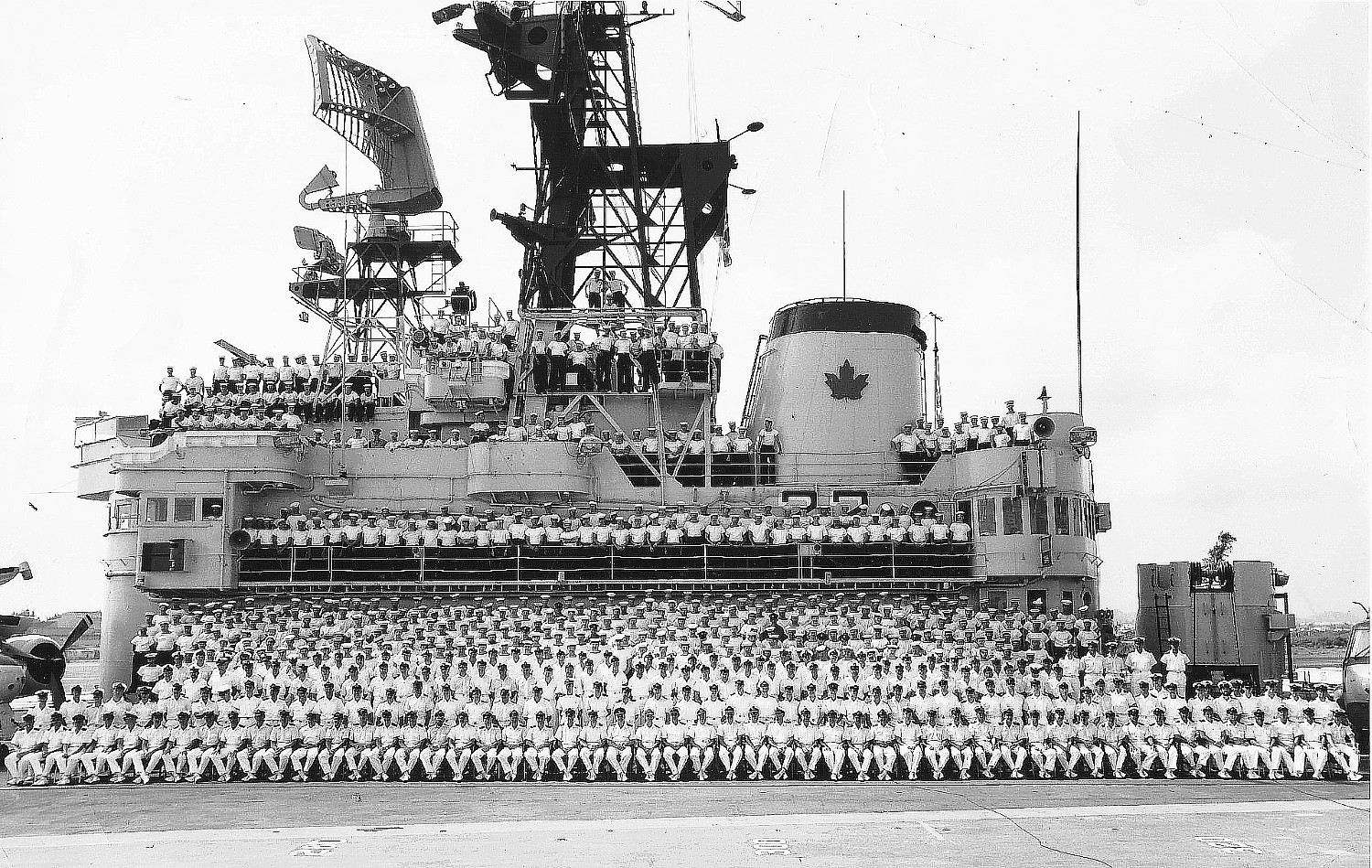 Royal Canadian Navy : Crew of HMCS Bonaventure