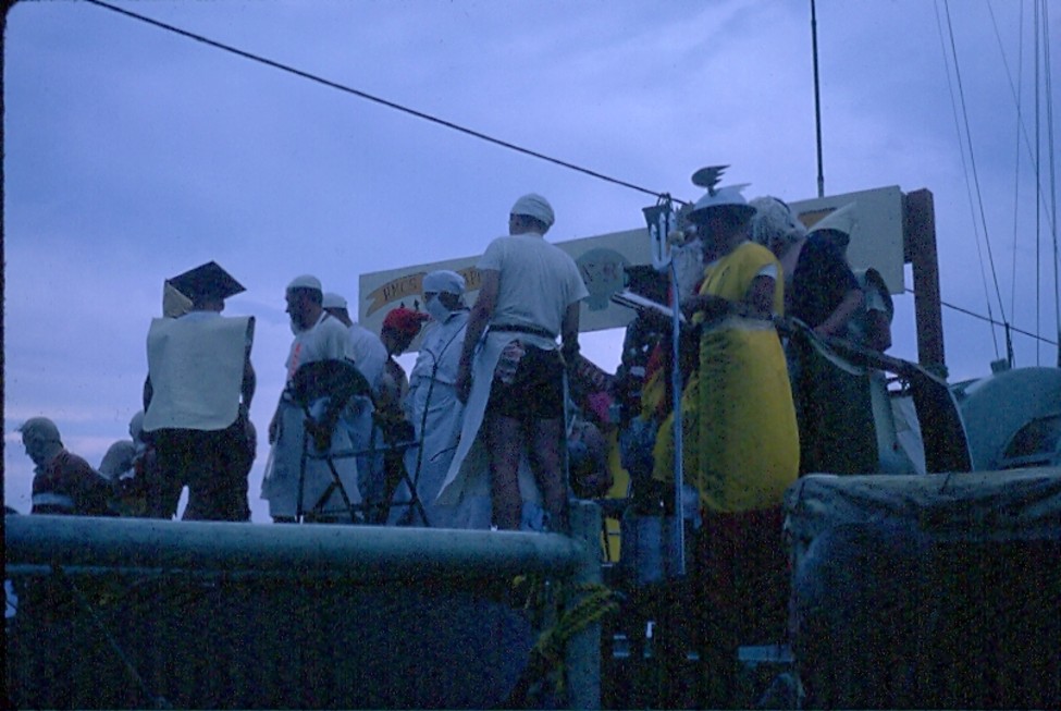 Royal Canadian Navy : HMCS Qu'Appelle crosses the equator.