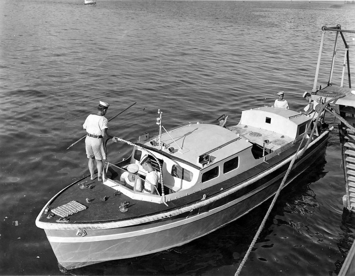 Royal Canadian Navy : HMCS Ontario, 1945