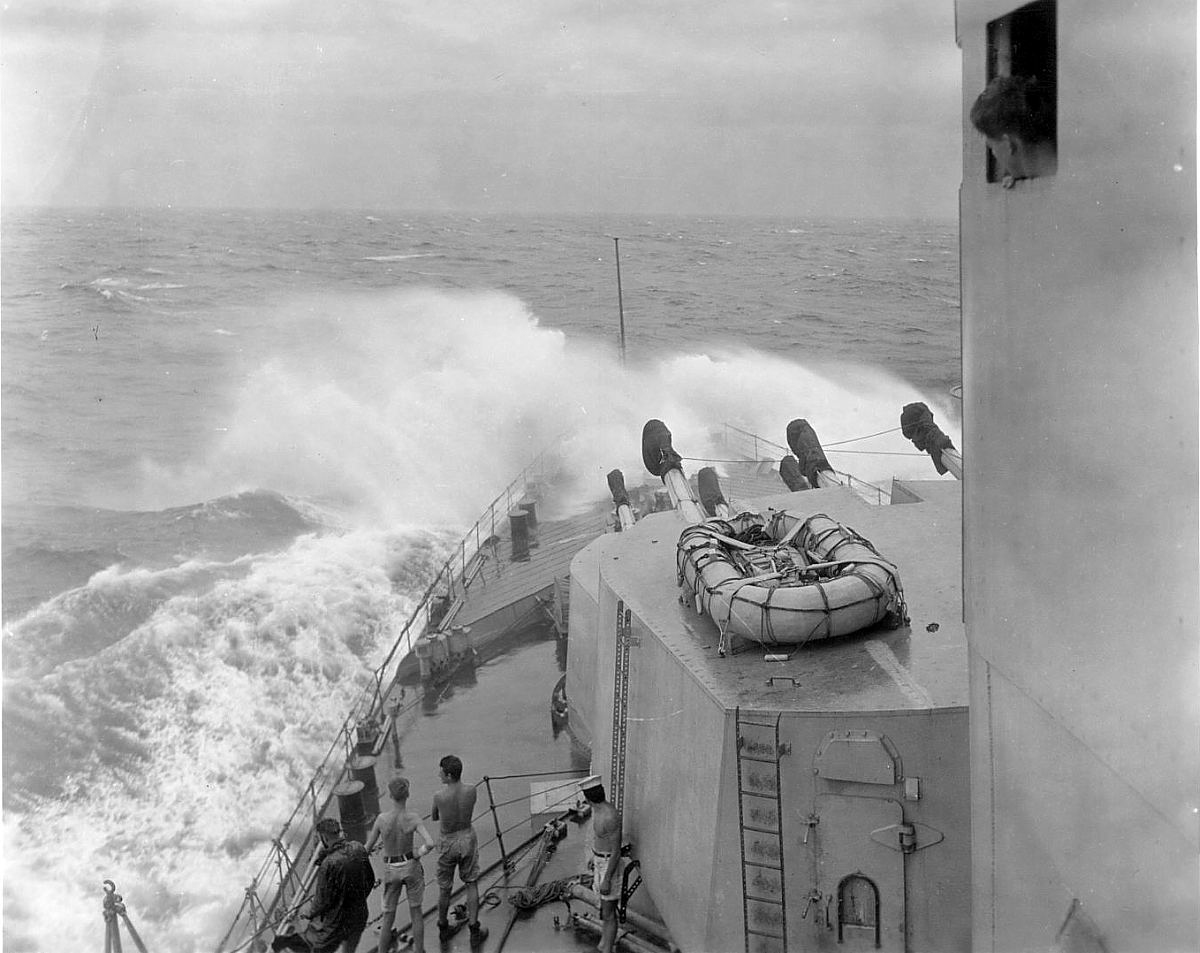 Royal Canadian Navy : HMCS Ontario, 1945