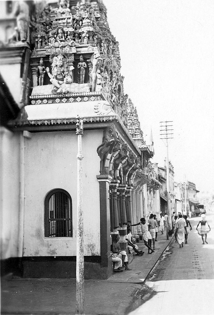 Royal Canadian Navy : Ceylon, 1945