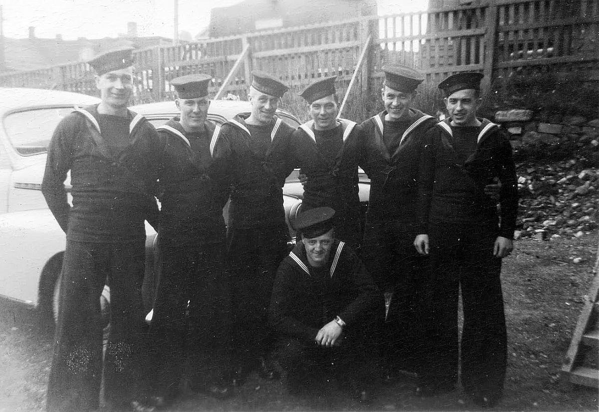 Ted Heffernan in group photo.