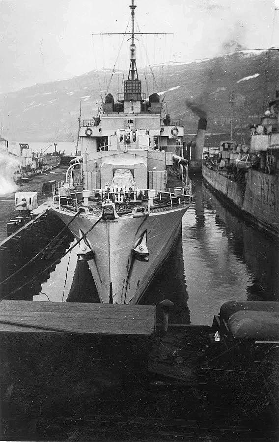 HMS Decoy.