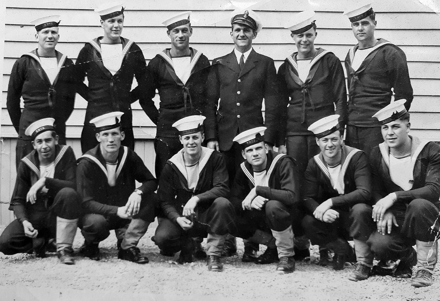 Crew members of HMCS Beacon Hill, 1945-46