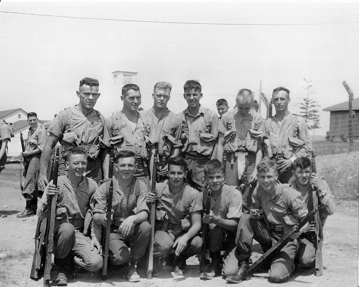 Royal Canadian Navy : HMCS Cornwallis, Saguenay Division, 1954