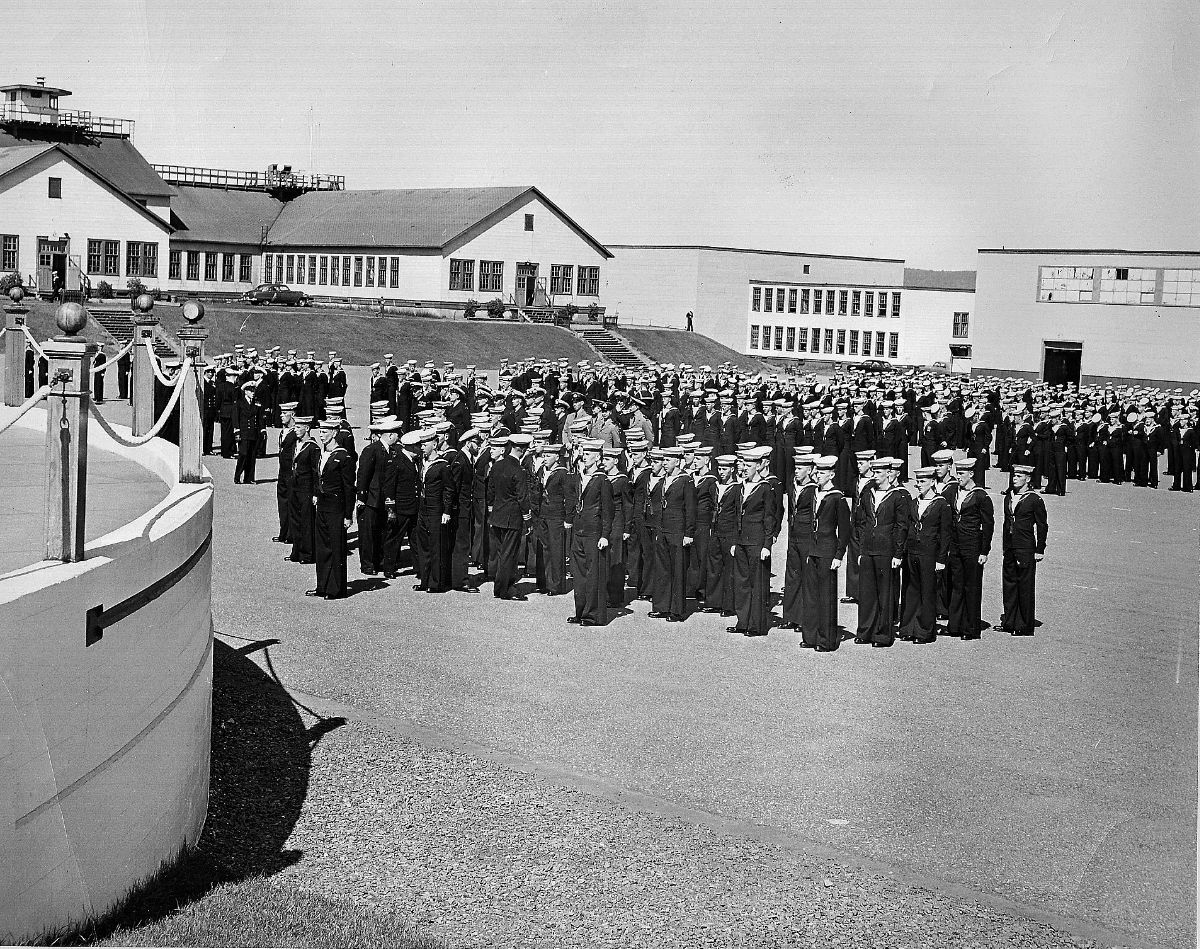 Royal Canadian Navy : HMCS Cornwallis, Saguenay Division, 1954