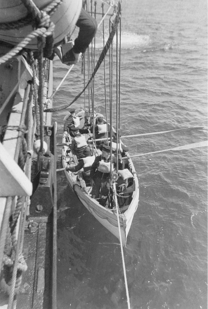 HMCS Skeena boat drill