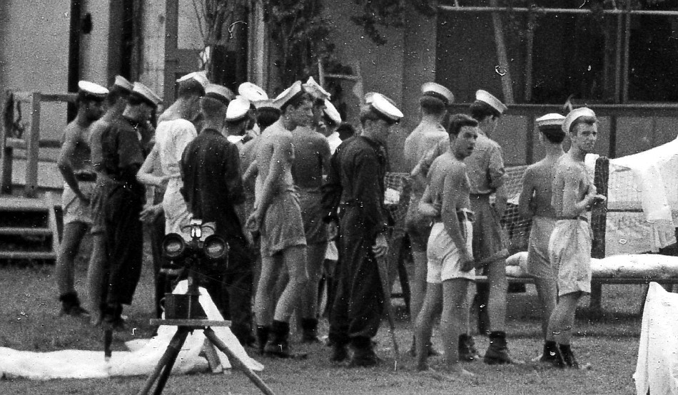 Royal Canadian Navy : HMCS Ontario in Hong Kong, 1945.