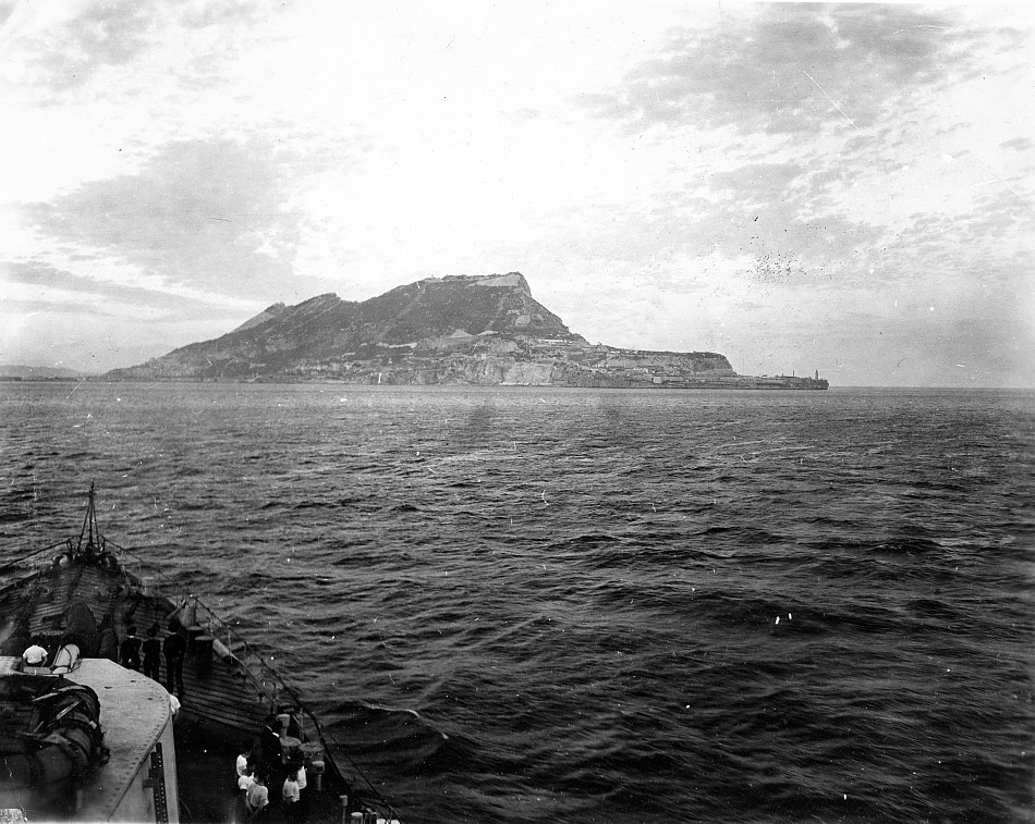 Royal Canadian Navy : HMCS Ontario, 1945.