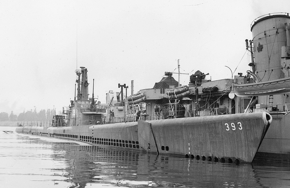Royal Canadian Navy : USS Queenfish