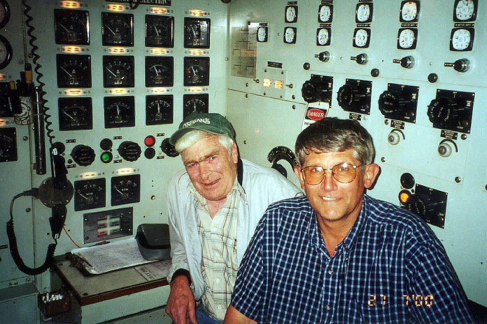 Royal Canadian Navy : HMCS Onondaga, Last Dive Cruise, 2000.