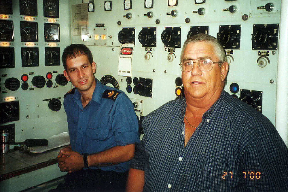 Royal Canadian Navy : HMCS Onondaga, Last Dive Cruise, 2000.