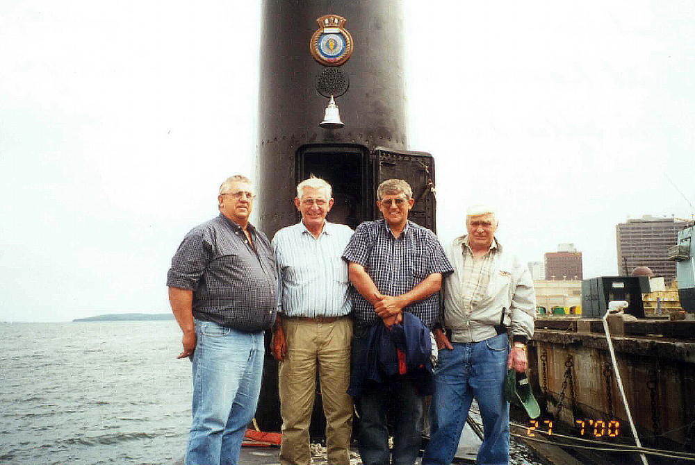 Royal Canadian Navy : HMCS Onondaga, Last Dive Cruise, 2000.