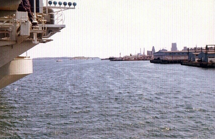 Royal Canadian Navy : HMCS Bonaventure in Halifax.