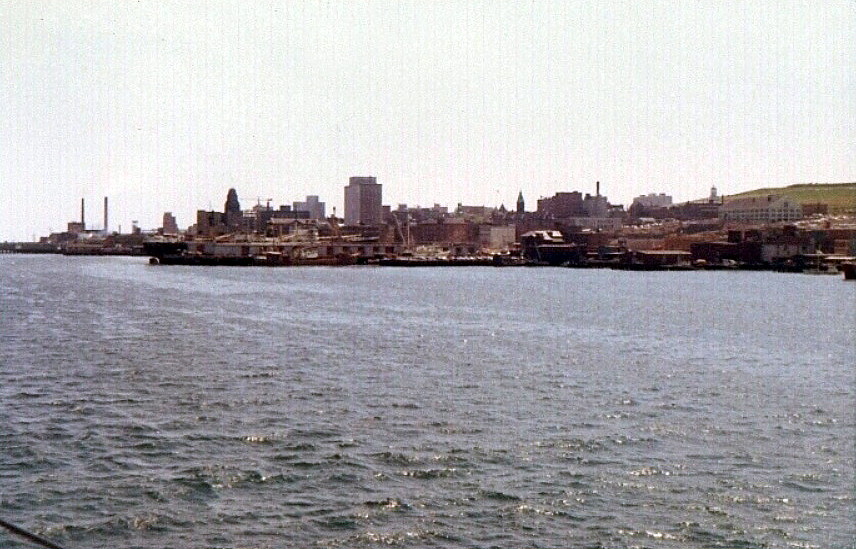 Royal Canadian Navy : HMCS Bonaventure in Halifax.