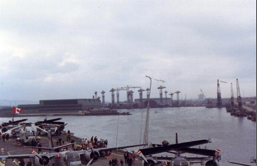 Royal Canadian Navy : HMCS Bonaventure in Belfast.