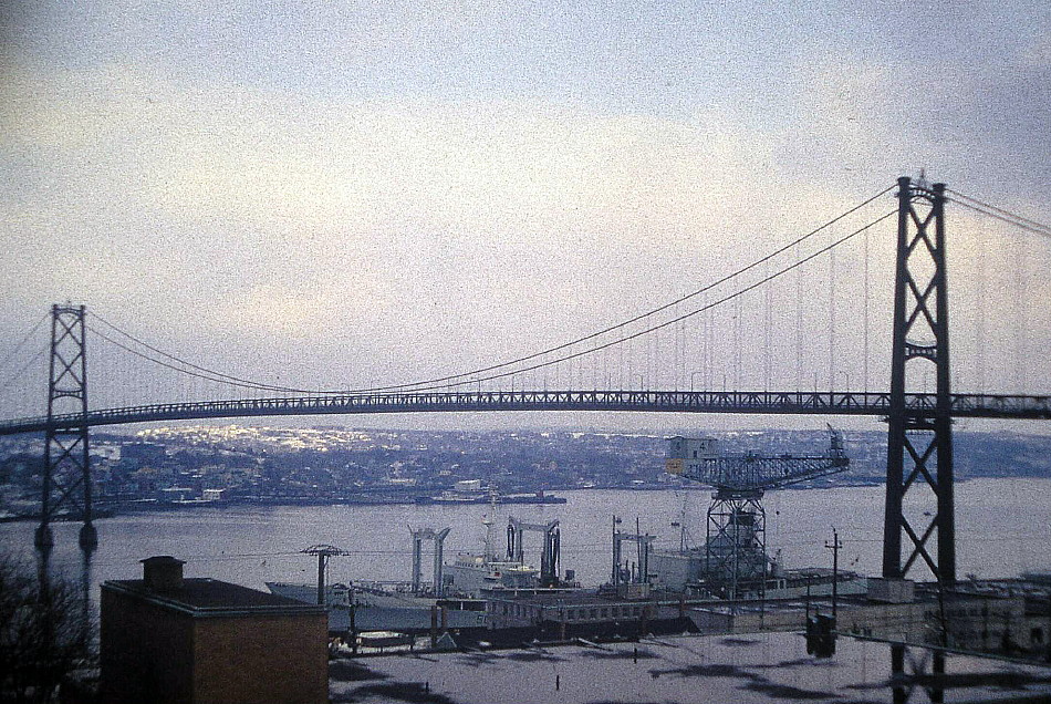 Royal Canadian Navy : HMCS Stadacona, 1969.