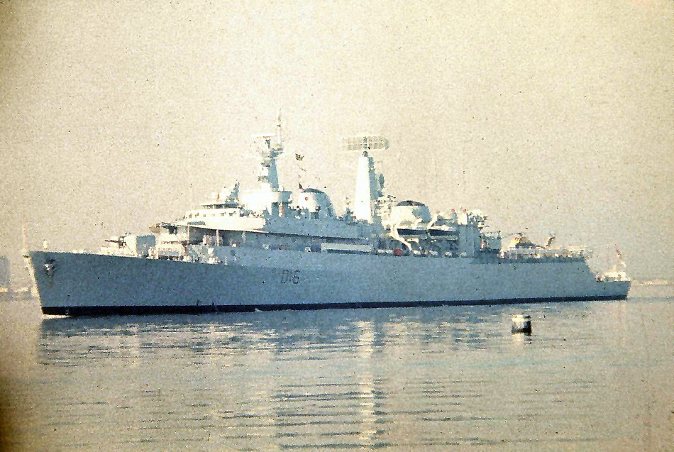 Royal Navy : HMS London in San Juan, P.R., 1970.