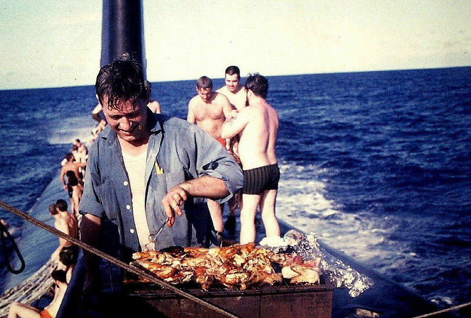 Royal Canadian Navy : HMCS Okanagan, BBQ at sea.