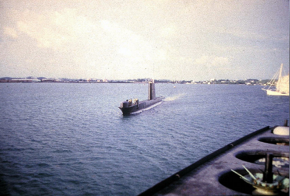 Royal Canadian Navy : HMCS Okanagan in Bermuda.