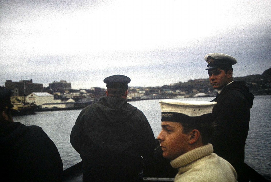 Royal Canadian Navy : HMCS Okanagan in St John's Newfoundland.