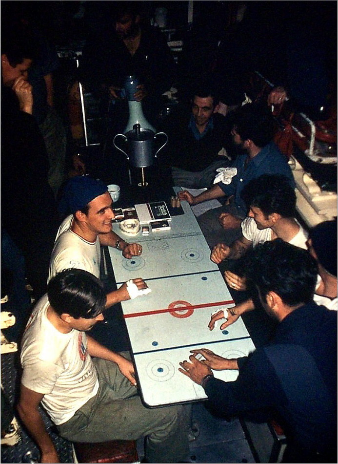 Royal Canadian Navy : Card hockey tournament on HMCS Okanagan.