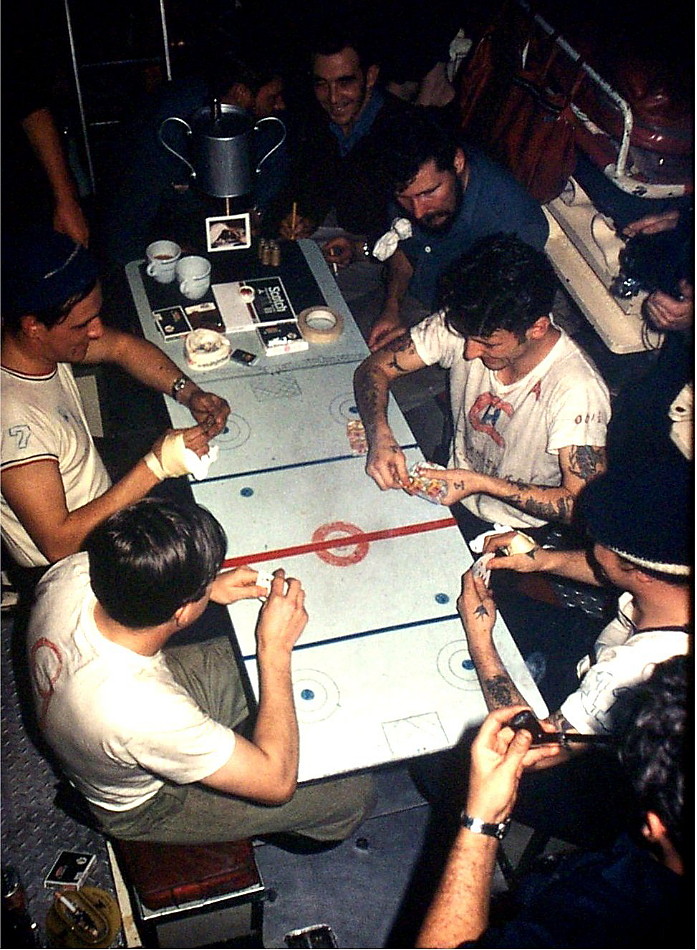 Royal Canadian Navy : Card hockey tournament on HMCS Okanagan.