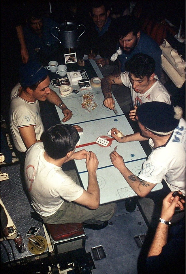 Royal Canadian Navy : Card hockey tournament on HMCS Okanagan.