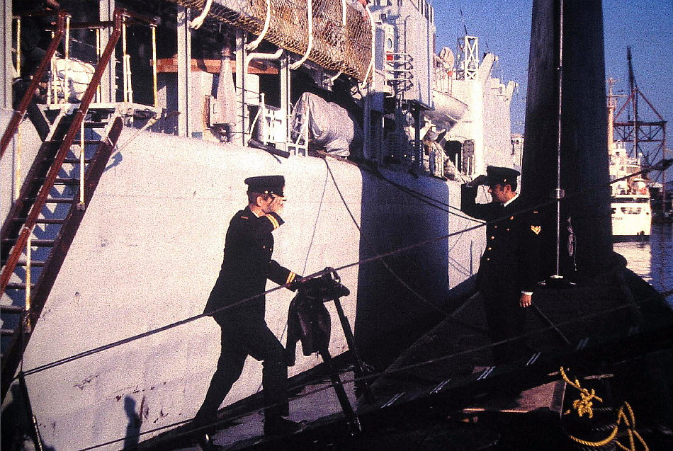 Royal Canadian Navy : HMCS Okanagan, Dependents' Day Cruise.