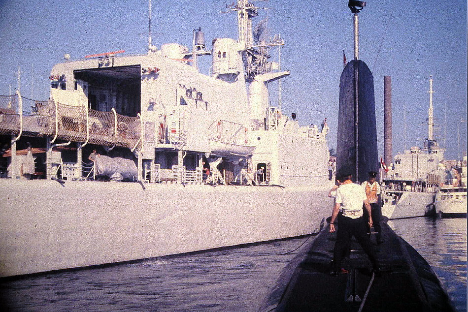 Royal Canadian Navy : HMCS Okanagan, Dependents' Day Cruise.