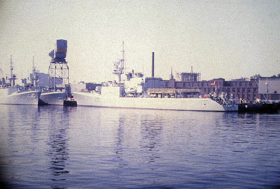 Royal Canadian Navy : HMCS Okanagan, Dependents' Day Cruise.