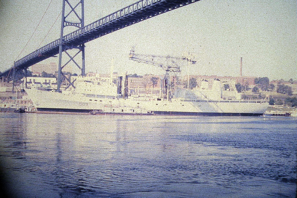 Royal Canadian Navy : HMCS Okanagan, Dependents' Day Cruise.