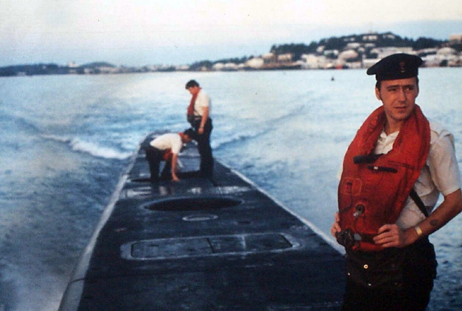 Royal Canadian Navy : HMCS Okanagan visits St George, Bermuda, 1973.