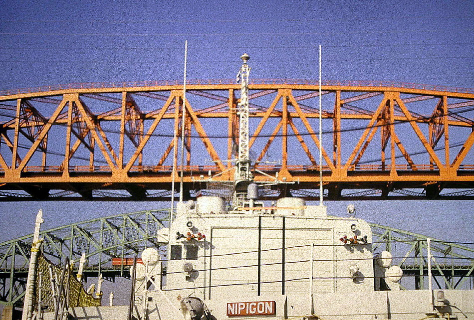 Royal Canadian Navy : HMCS Nipigon, Great Lakes Cruise, July 1975.