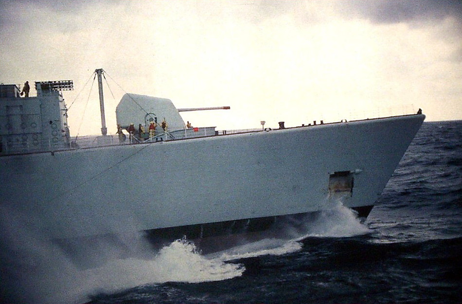 Royal Canadian Navy : HMCS Iroquois, at sea, 1978.