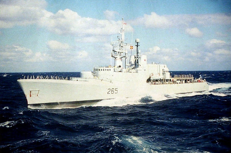 Royal Canadian Navy : HMCS Annapolis, at sea, 1978.