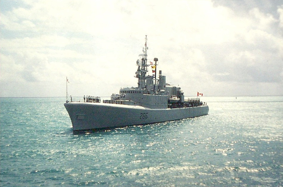 Royal Canadian Navy : HMCS Nipigon, in Roosevelt Roads, Puerto Rico, 1978.