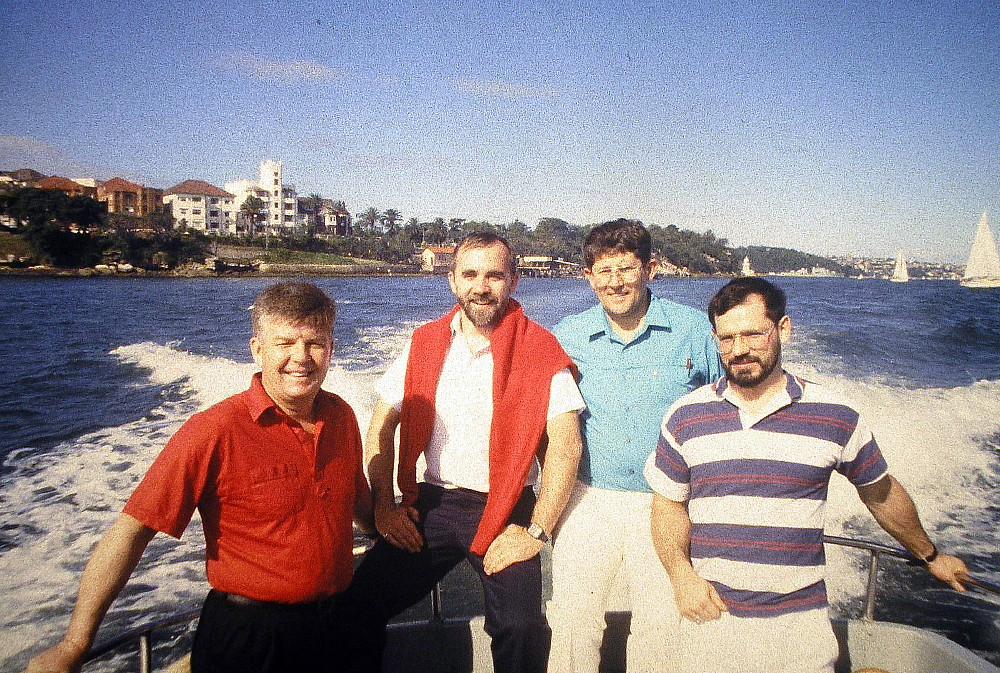 Royal Canadian Navy : Submarine Study Team, 1988.