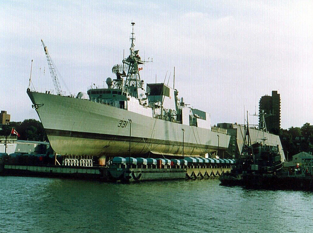 Royal Canadian Navy : Ships in Halifax, 1992.