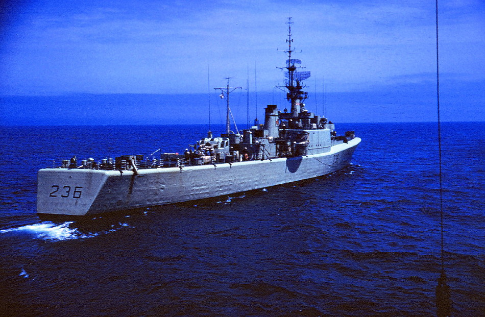 HMCS Gatineau, 1963