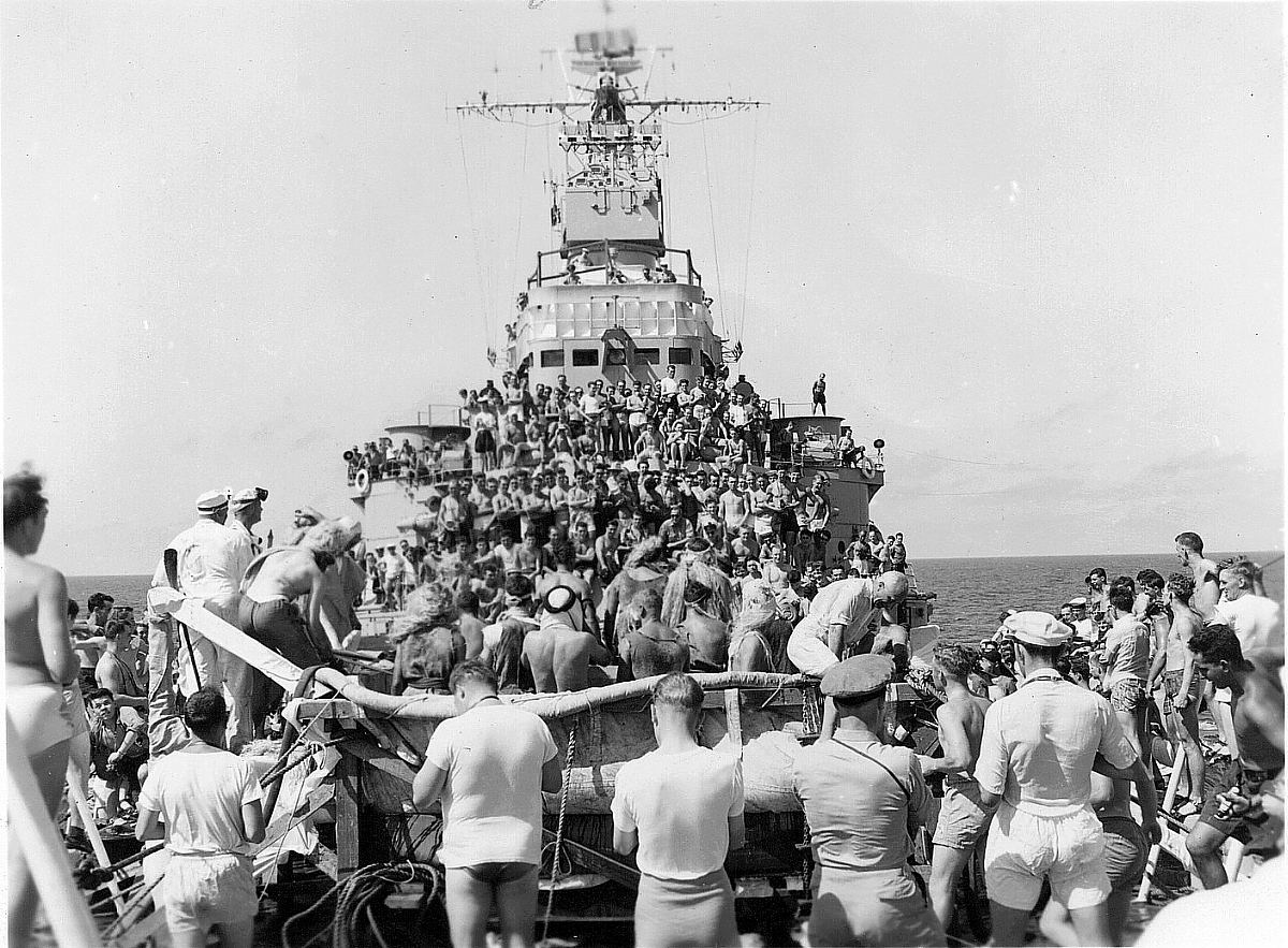 Royal Canadian Navy : HMCS Quebec, 1955