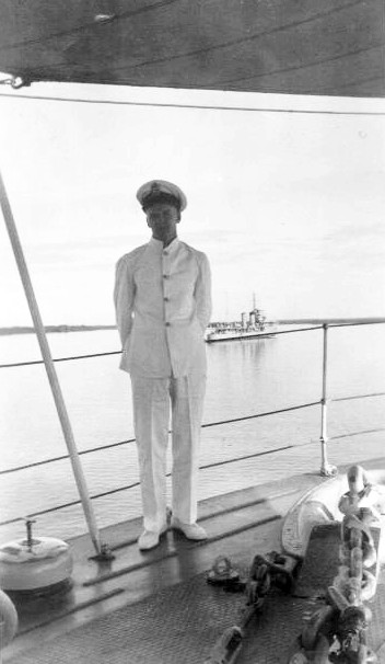 Royal Canadian Navy : Ernest Harold Massick.