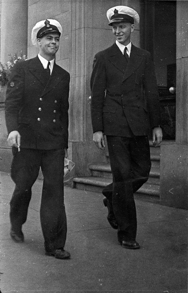 Royal Canadian Navy : Peter Frankhom & Ernie Schoen.
