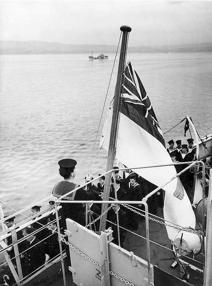 Royal Canadian Navy : Crew of HMCS Tillsonburg
