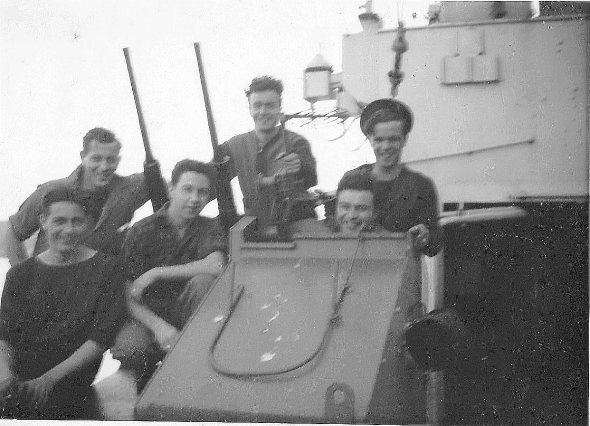 HMCS Sioux: Bofors anti-aircraft gun crew. Bourke & Montgomery & Dorman & Nicolson & Majewski & McMahon.