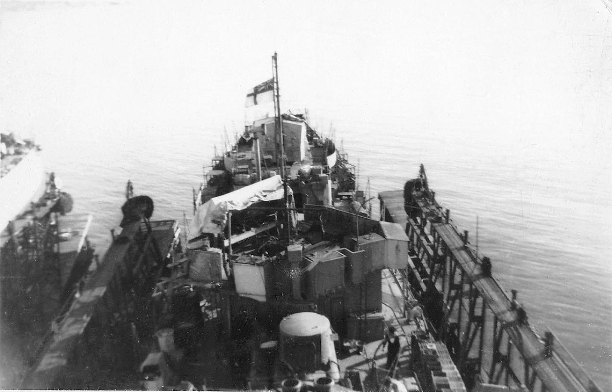 HMCS Sioux entering drydock.