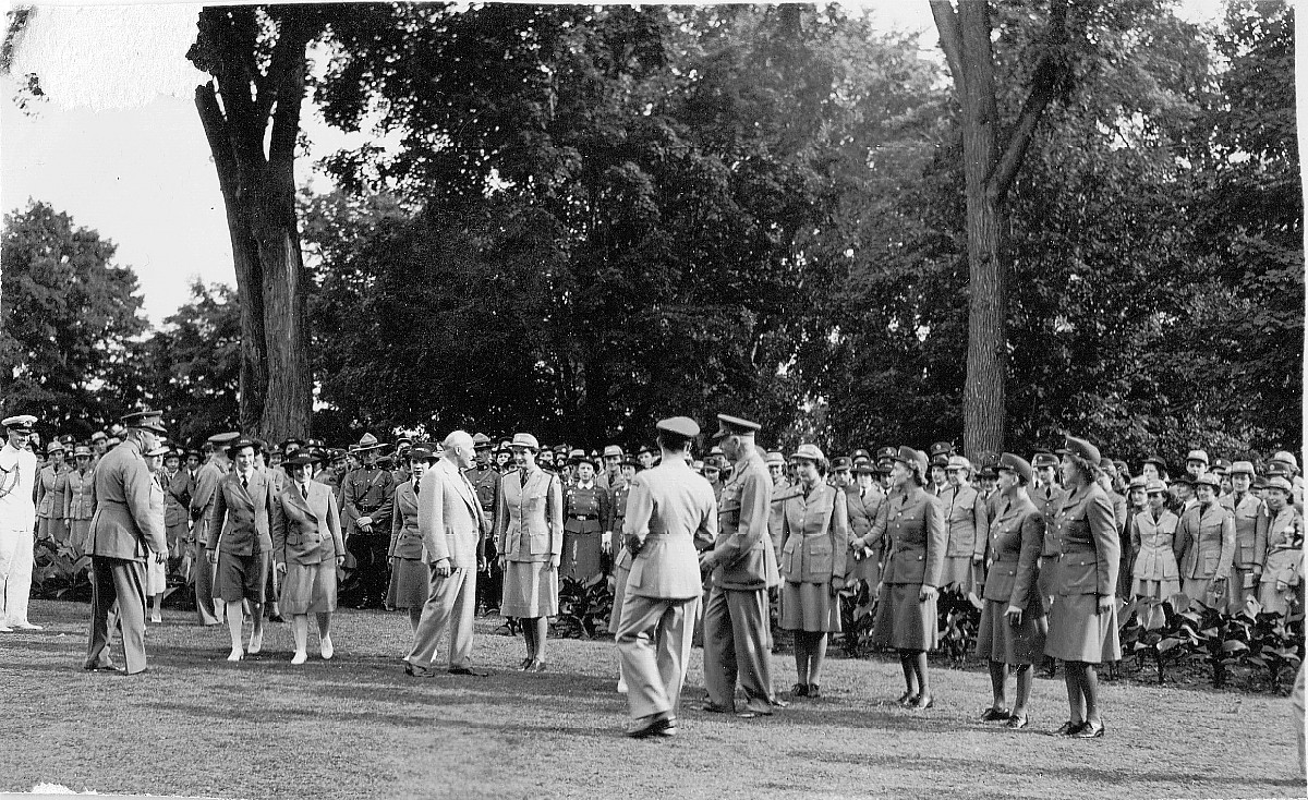 Garden party for Princess Alice