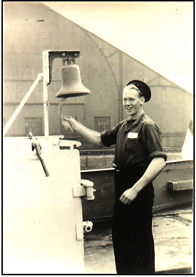 Royal Canadian Navy : HMCS Jonquiere, 1945.