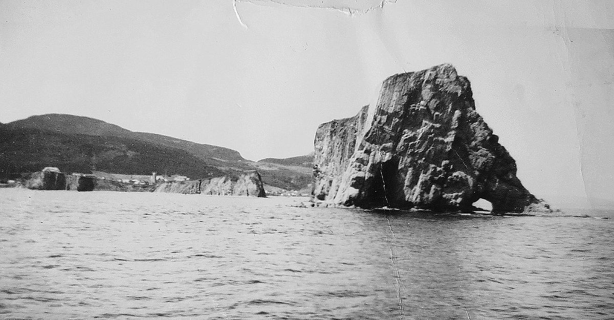 Royal Canadian Navy : Percé Rock and Gaspé